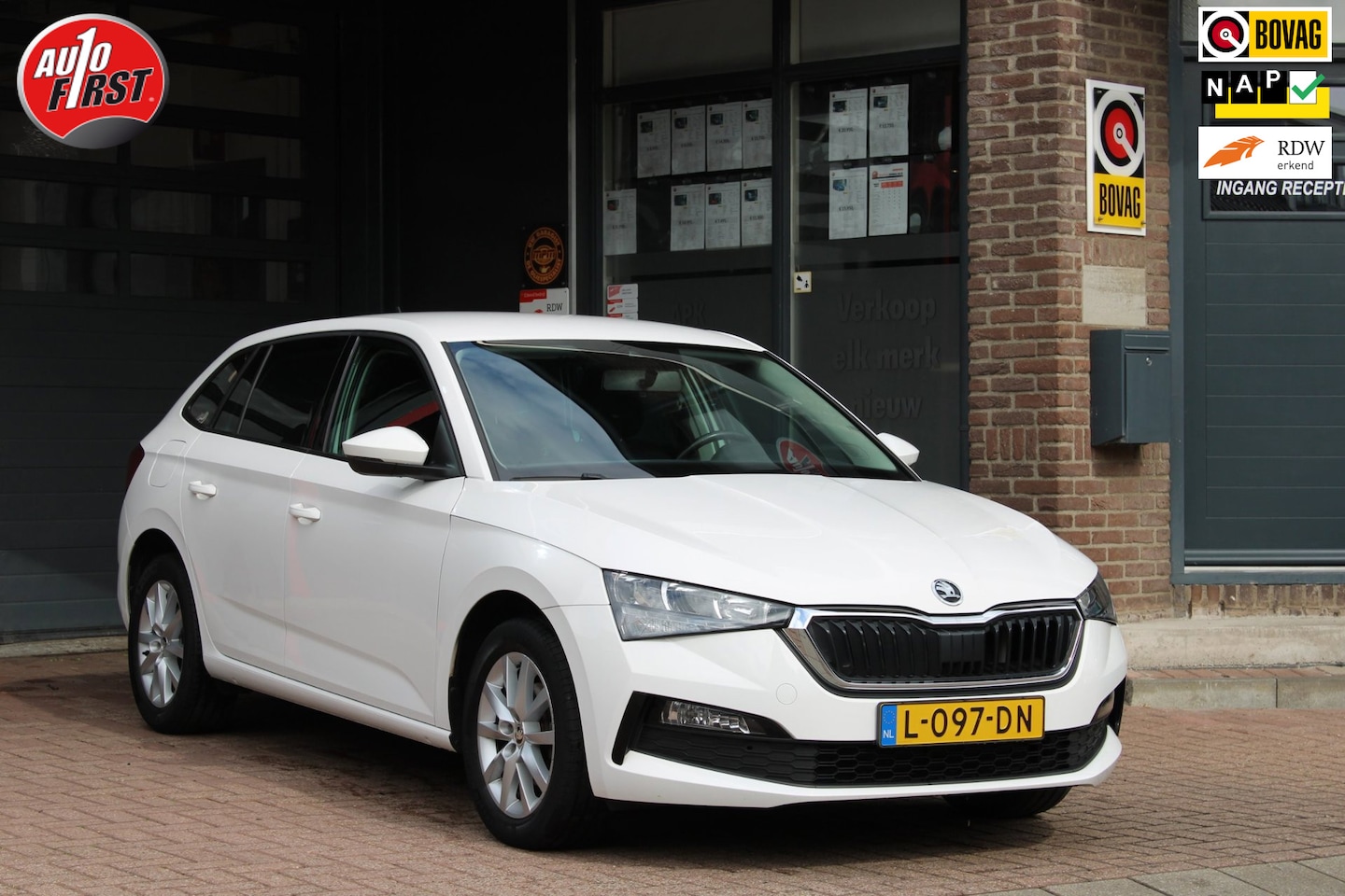 Skoda Scala - 1.0 TSI Ambition / Camera / Apple/Android Carplay / Trekhaak - AutoWereld.nl