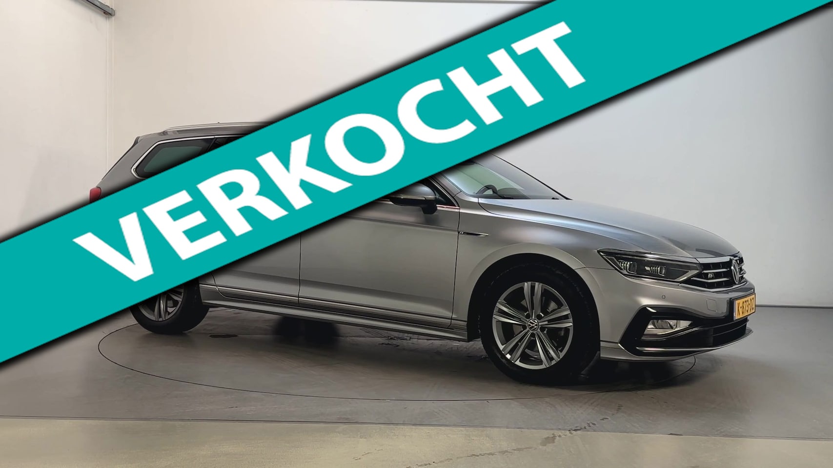 Volkswagen Passat Variant - 1.5 TSI 150pk DSG R-Line Business + Camera Stoelverwarming Panoramadak Virtual Cockpit - AutoWereld.nl