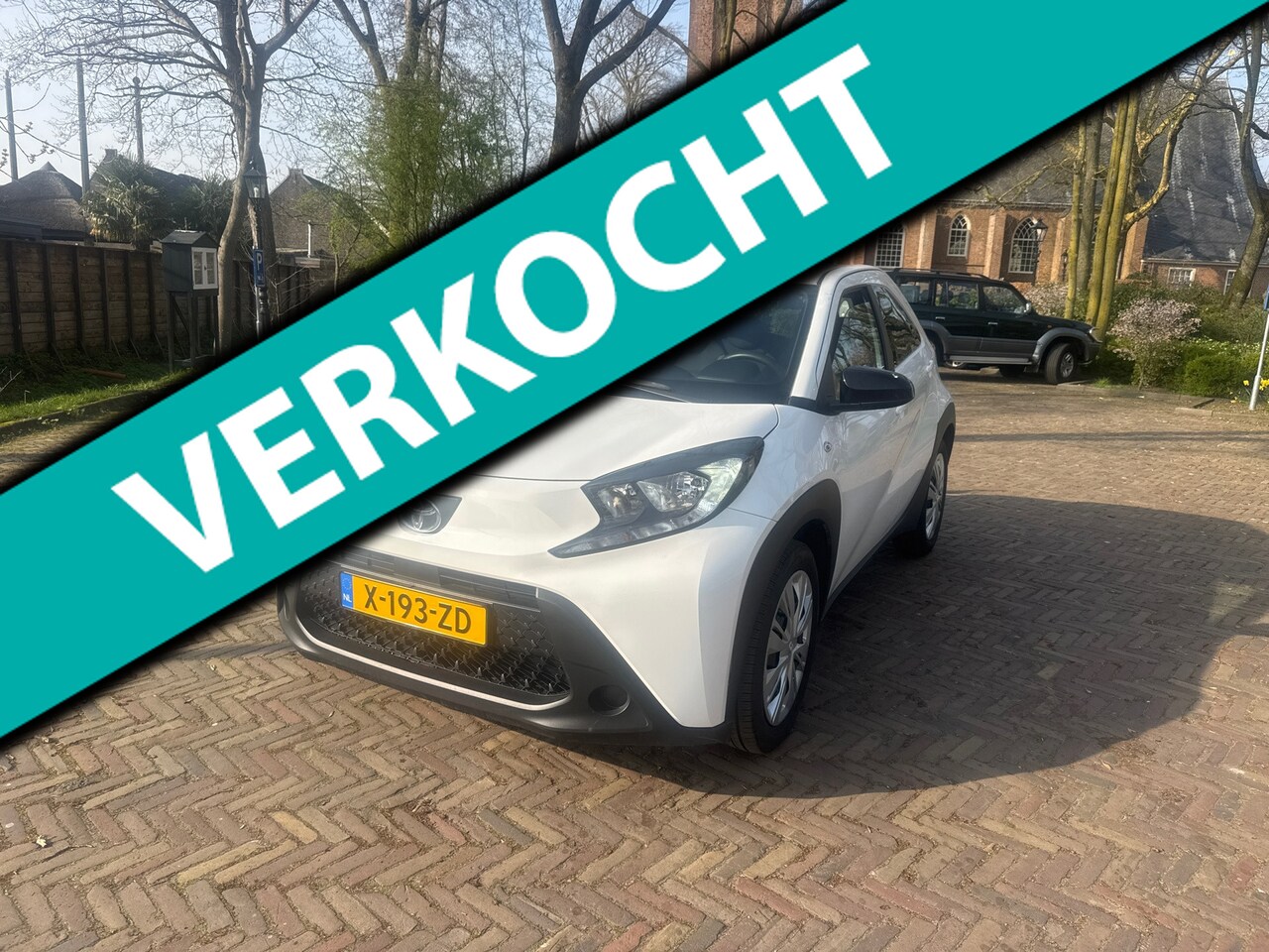 Toyota Aygo X - 1.0 VVT-i Play, carplay/camera. Wij zijn altijd de goedkoopste met de beste Vakgarage BOVA - AutoWereld.nl