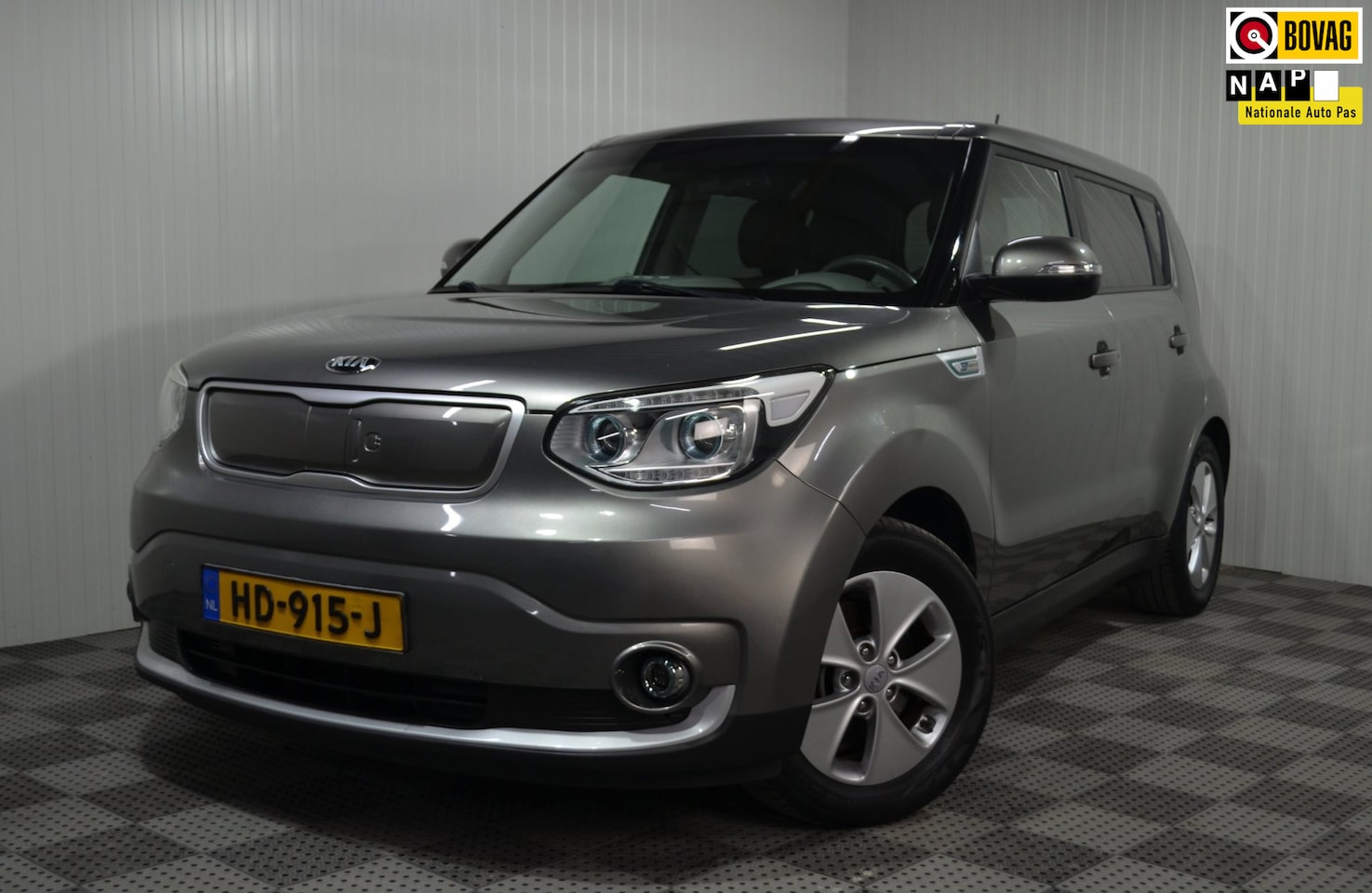 Kia e-Soul - EV ExecutiveLine 27 kWh / Camera / Carplay / NL auto - AutoWereld.nl