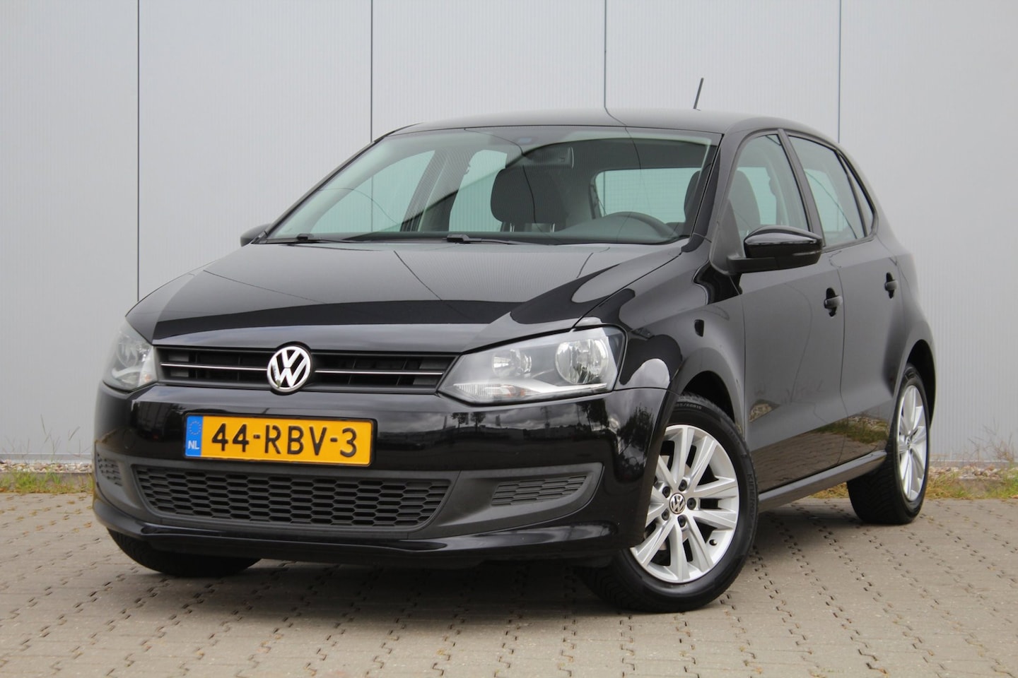 Volkswagen Polo - 1.2 TSI Comfortline | Automaat | Clima / Cruise control | PDC | NAP | APK | - AutoWereld.nl
