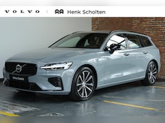 Volvo V60 - 2.0 T8 Plug-in hybrid AWD Plus Dark | 360º Visual Park Camera | Semi-Elektrische Trekhaak