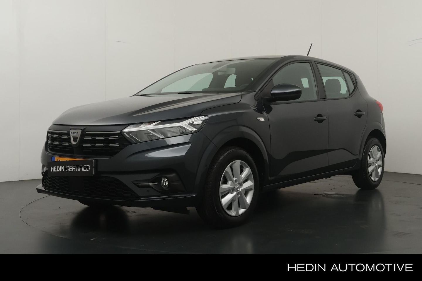 Dacia Sandero - 1.0 TCe 90 Comfort | Airco | Camera | Parkeersensoren V+A | Dodehoek Waarschuwing | Cruise - AutoWereld.nl