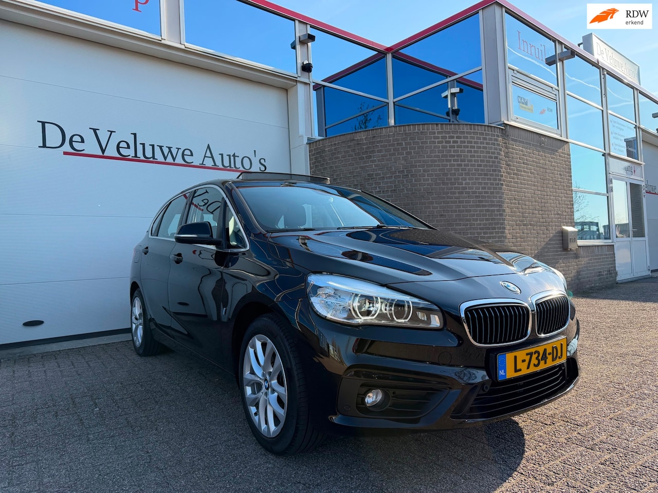 BMW 2-serie Active Tourer - 225xe iPerformance|Pano|Navi|LED| - AutoWereld.nl