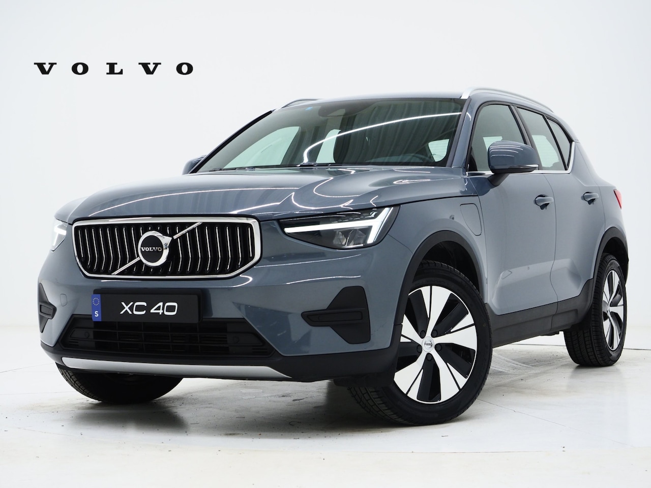 Volvo XC40 - T4 211PK Core Bright | Cruise Control | High Perf Audio | Elec Achterklep | Pre-con - AutoWereld.nl