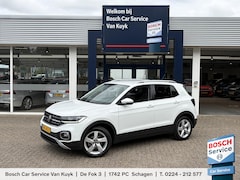 Volkswagen T-Cross - 1.0 TSI Style / Adaptieve Cruise-Control / Stoelverwarming / Trekhaak / Apple-Carplay & An
