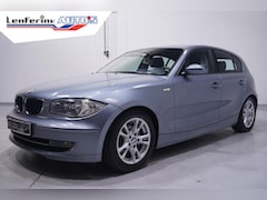 BMW 1-serie - 116i Introduction airco sportstoelen mistlampen-voor stuurbediening cruise-controle 16"-lm