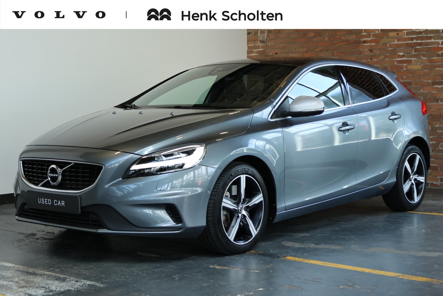 Volvo V40 - 1.5 T3 Polar+ Sport | Standkachel | Keyless Entry | Harman Kardon Premium Audio | Elektris - AutoWereld.nl