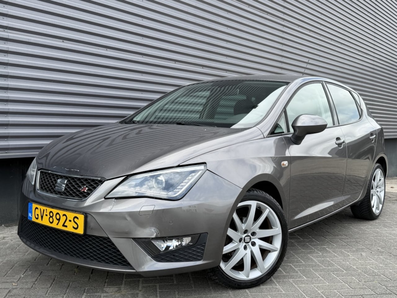 SEAT Ibiza SC - 1.0 EcoTSI 95PK / FR Edit. / *NAP* / Seat Sound / 2015 / LED - AutoWereld.nl