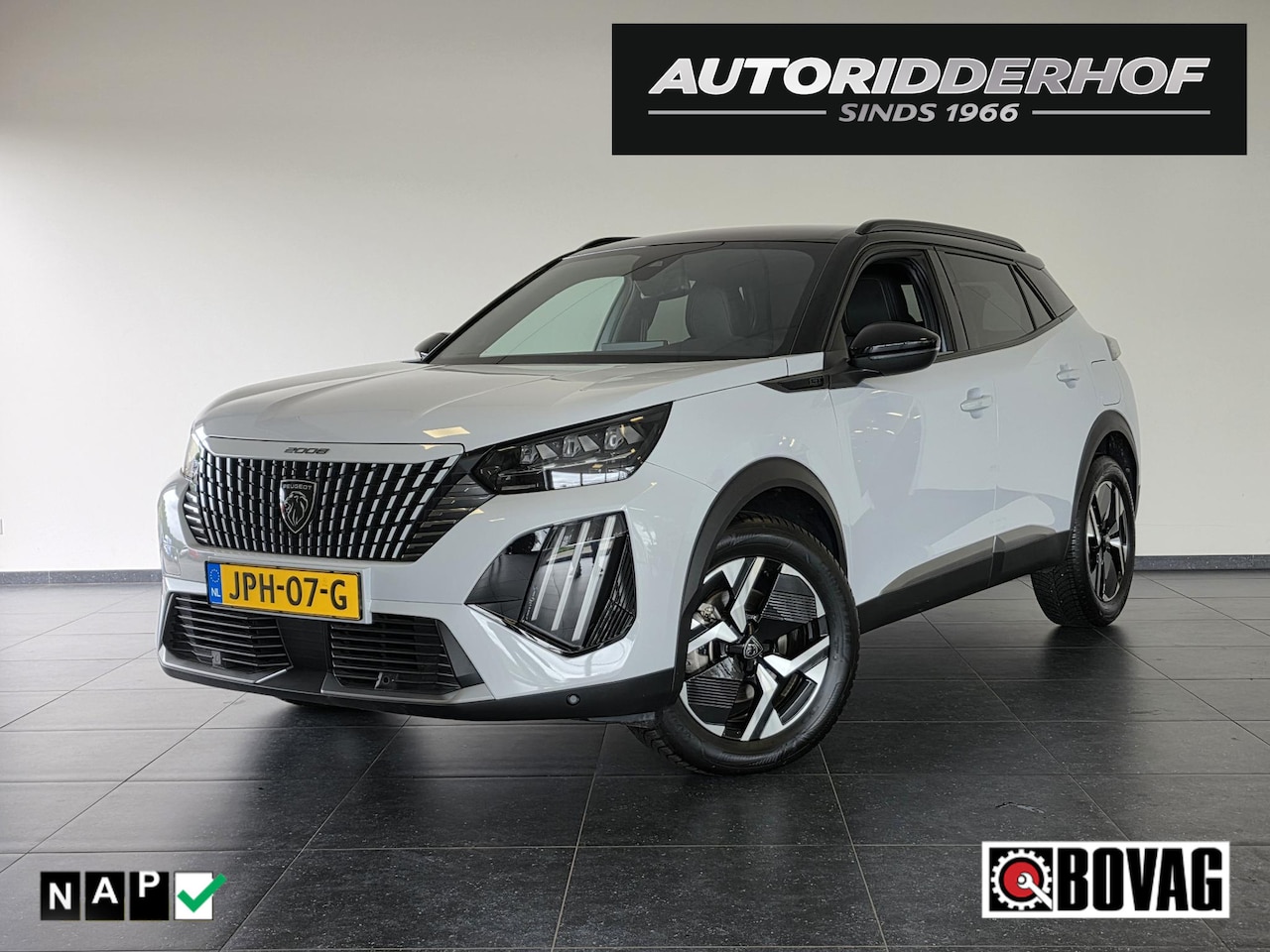 Peugeot 2008 - GT 1.2 Hybrid 136 e-DCS6 | Camera | Apple carplay & Android auto | Cruise control - AutoWereld.nl
