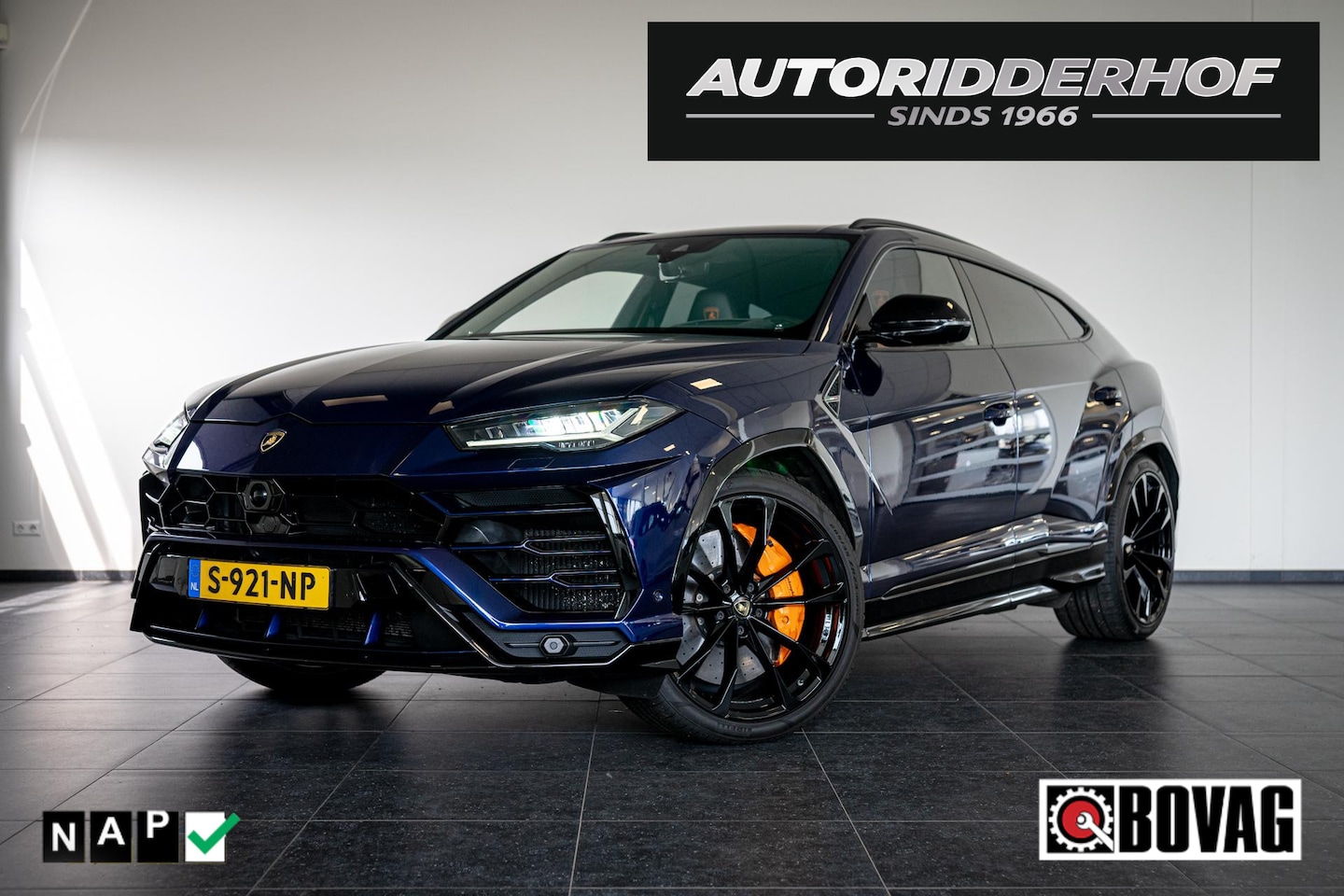 Lamborghini Urus - 4.0 V8 | Akra | 23 Inch | Pano | B&O | HUD - AutoWereld.nl