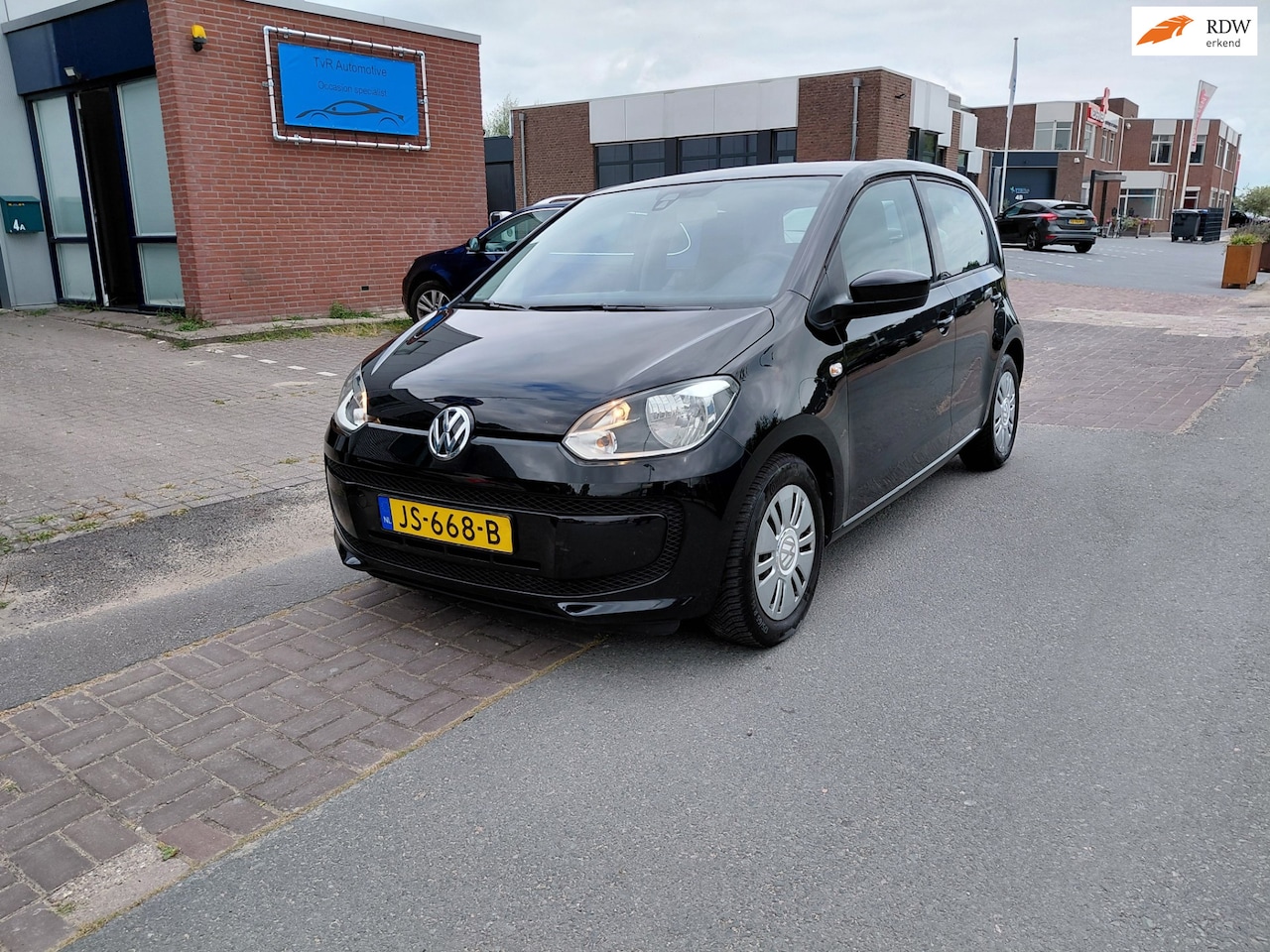 Volkswagen Up! - 1.0 move up! BlueMotion airco nav cv - AutoWereld.nl
