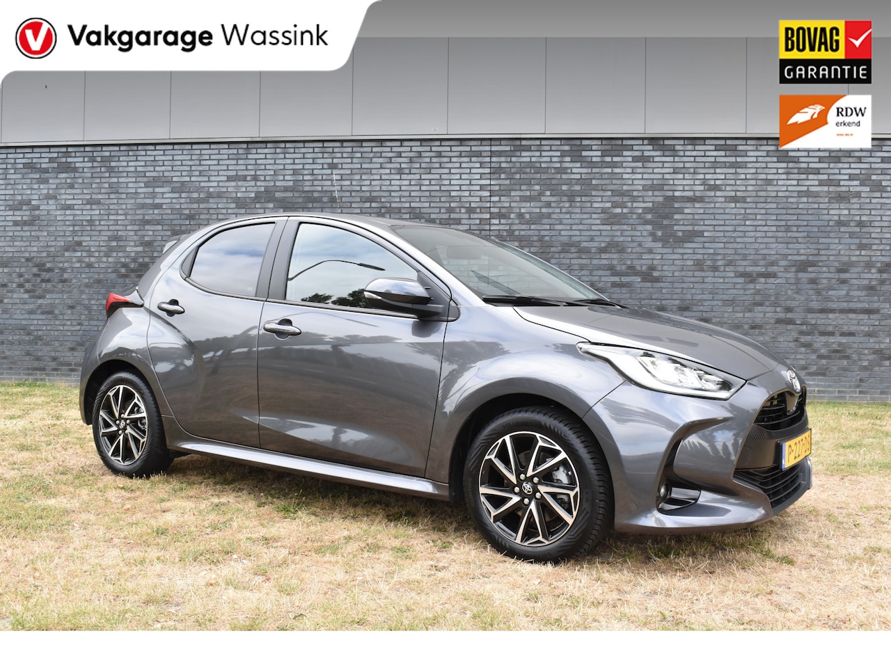 Toyota Yaris - 1.5 Hybrid Dynamic Navigatie btw auto - AutoWereld.nl