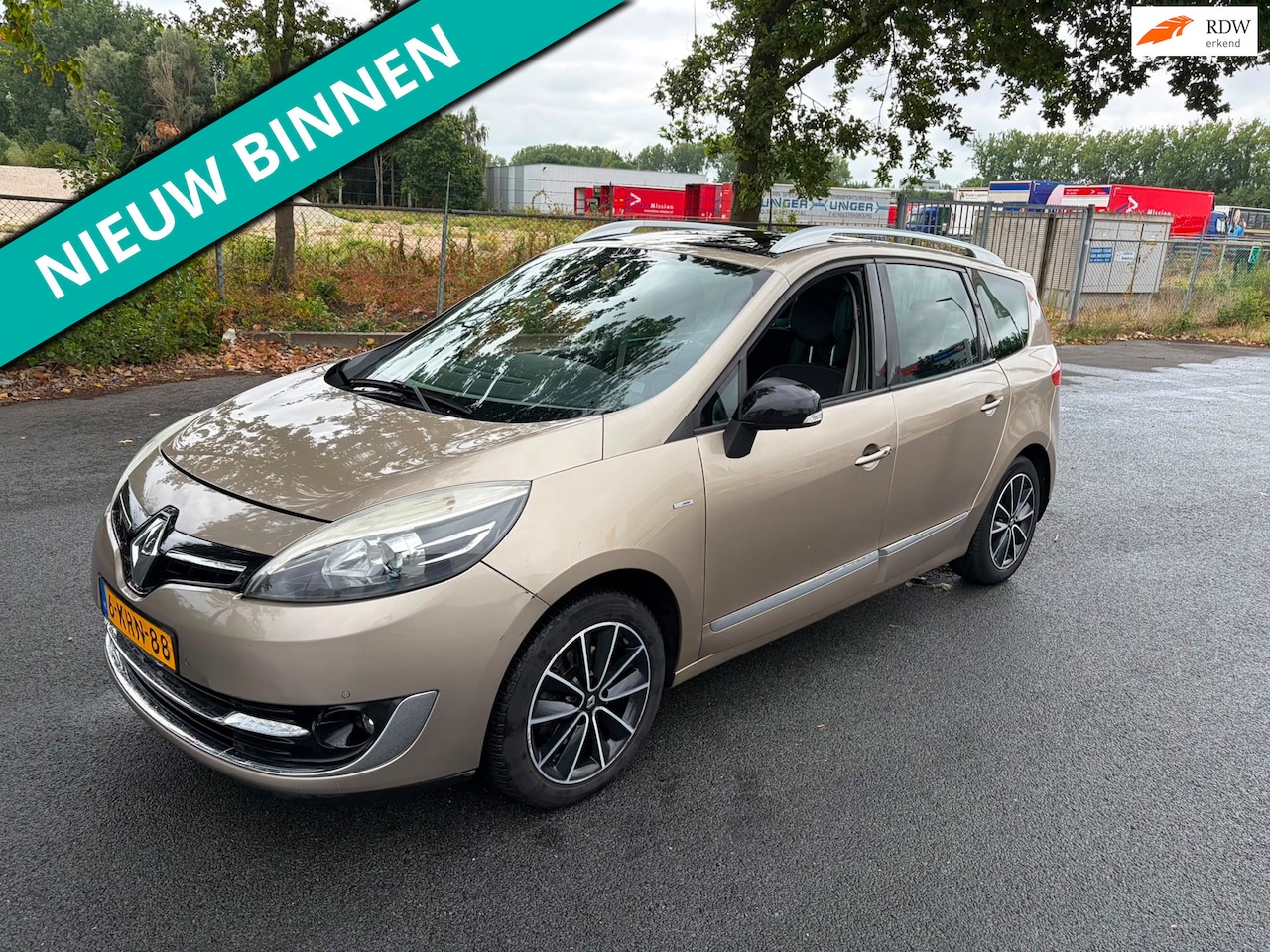 Renault Grand Scénic - 1.2 TCe Bose LEUKE AUTO RIJDT EN SCHAKELT GOED - AutoWereld.nl