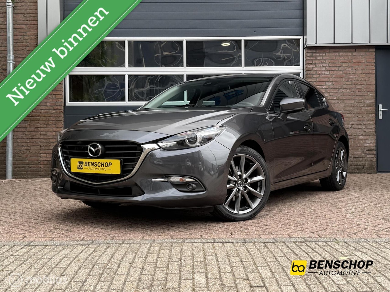 Mazda 3 - 2.0 SkyActiv-G 120 GT-M Line HUD Navi Camera Stoelv Stuurv - AutoWereld.nl