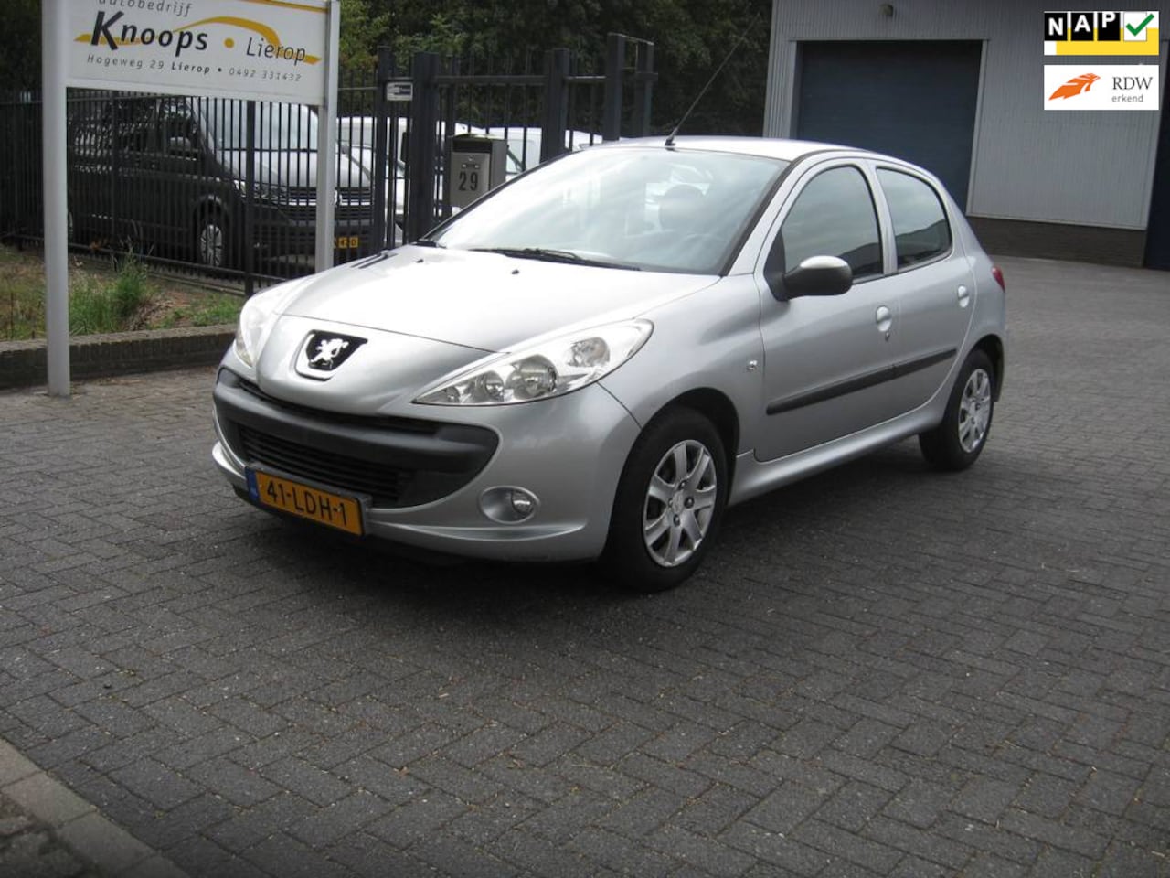 Peugeot 206 - 1.4 XS Rijklaar |Airco| Cruise control - AutoWereld.nl