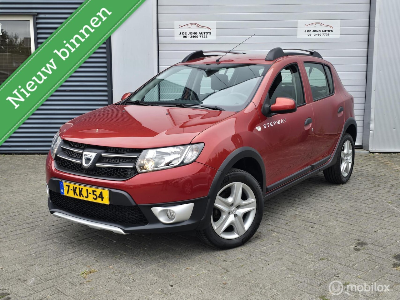 Dacia Sandero Stepway - 0.9 TCe Lauréate 124DKM! 2e eigenaar! - AutoWereld.nl