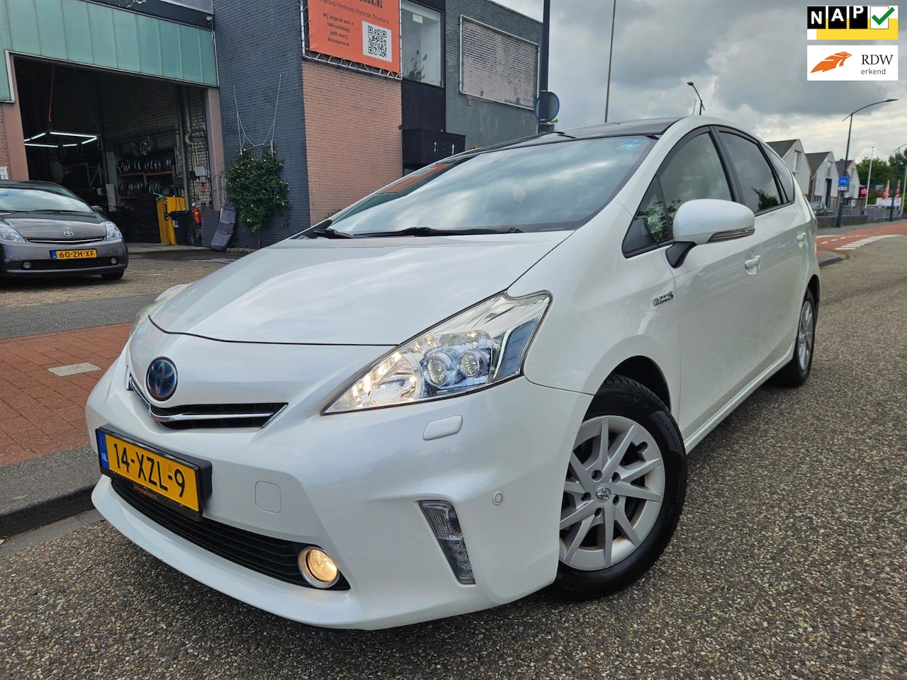 Toyota Prius Wagon - 1.8 Dynamic Business 96g GARANTIE - AutoWereld.nl
