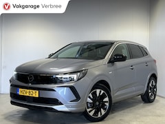 Opel Grandland - 1.2 Turbo GS Line | Navigatie/Android/Apple Carplay | LM Velgen 18" | Achteruitrijcamera |
