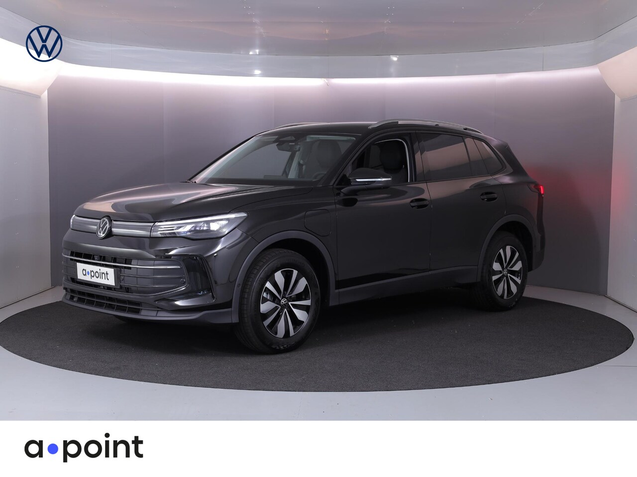 Volkswagen Tiguan - Limited Edition 1.5 eHybrid 150 kW / 204 PK SUV 6 Stoelverwarming | Trekhaak | 360 camera - AutoWereld.nl
