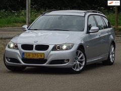 BMW 3-serie Touring - 318i High Executive NAVI/PANO/LEER/XENON