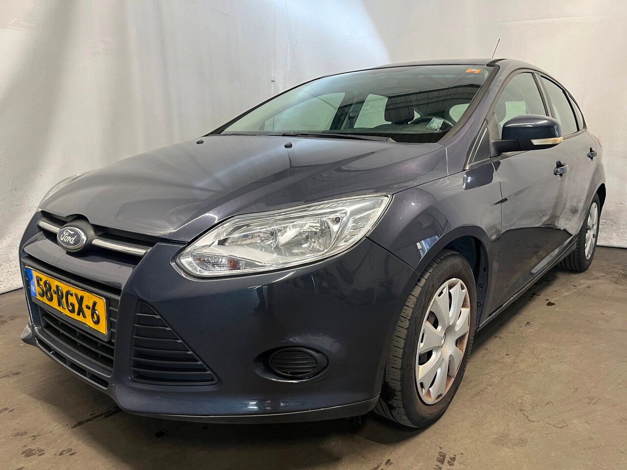 Ford Focus - 1.6 TI-VCT Trend - Schade - AutoWereld.nl
