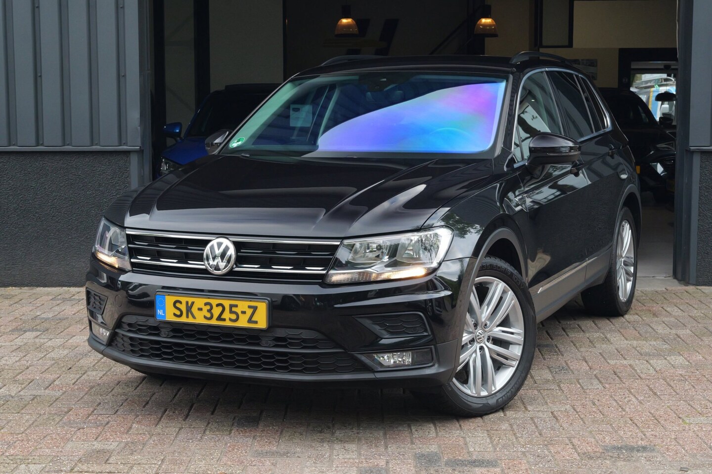 Volkswagen Tiguan - 1.4 TSI Comfortline NL-Auto|CarPlay - AutoWereld.nl