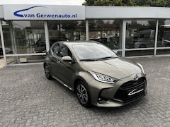 Toyota Yaris - 1.5 Hybrid TeamD | Ad. Cruise | Navi | Camera | Trekhaak afn