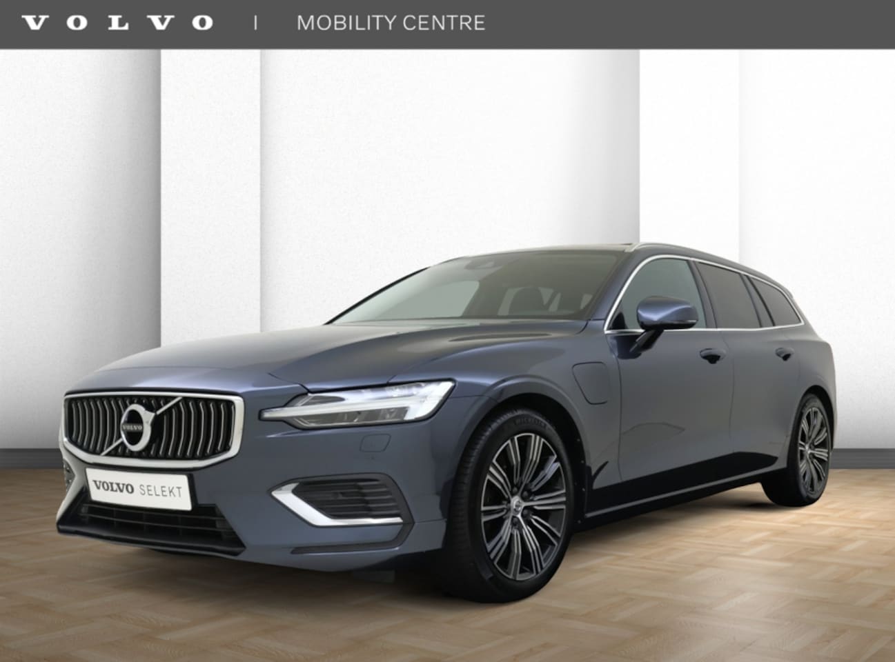 Volvo V60 - T8 Inscription | Trekhaak | Panoramadak | Dodehoekdetectie | - AutoWereld.nl