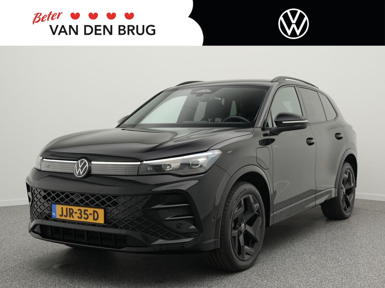 Volkswagen Tiguan - R-Line 1.5 eHybrid 272 PK | LED Plus | Black Style | Trekhaak | Side Assist | 360 camera | - AutoWereld.nl