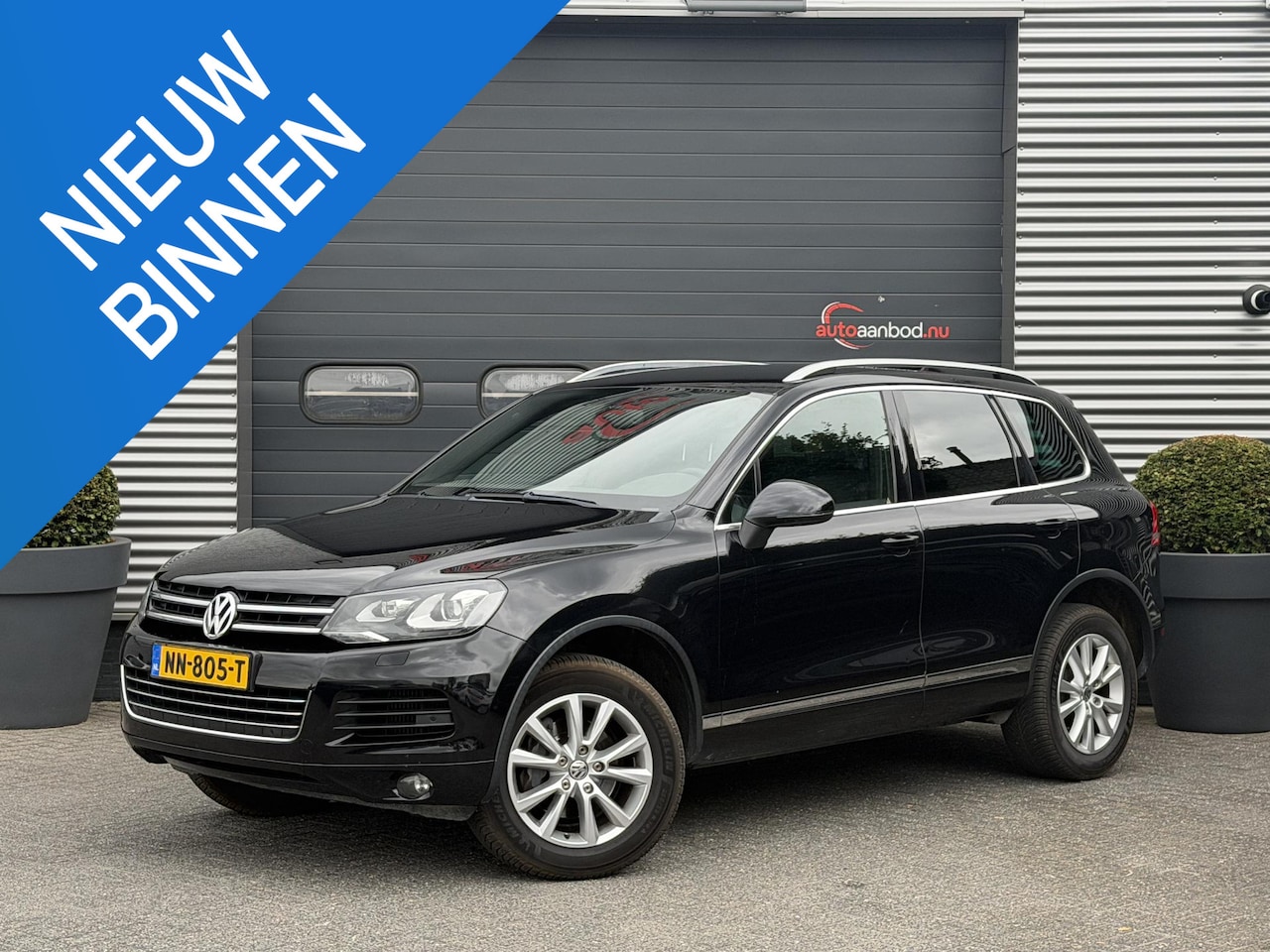 Volkswagen Touareg - 3.0 TDI R-line | Luchtvering | Trekhaak | Xenon | DAB | Lederen Bekleding | - AutoWereld.nl