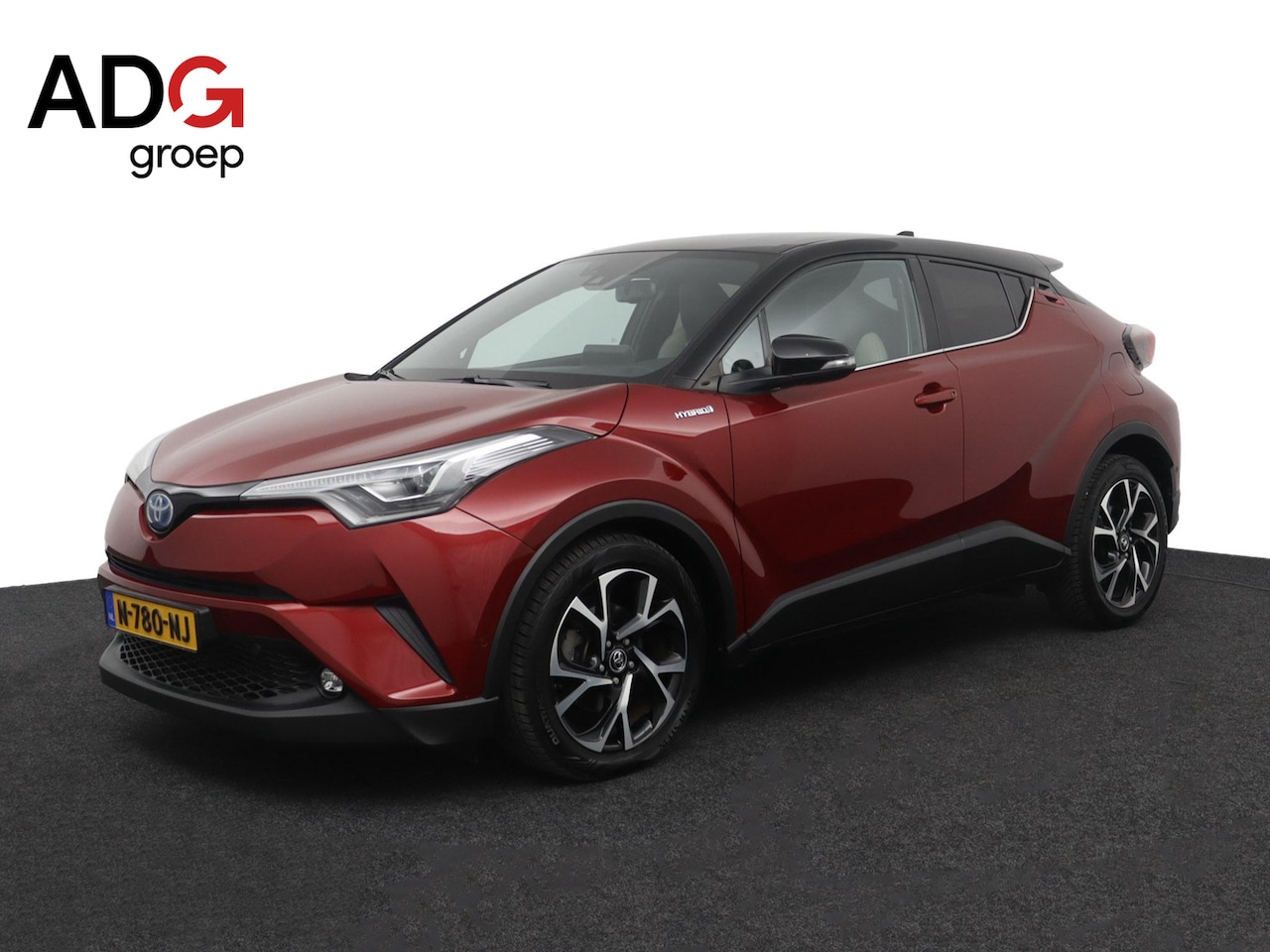 Toyota C-HR - 1.8 Hybrid Bi-Tone | Stuur en stoelverwarming | Dodehoek herkenning | Lederen bekleding | - AutoWereld.nl