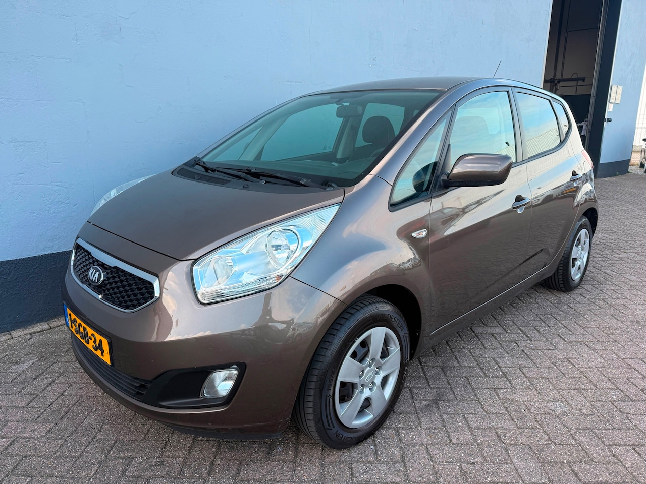 Kia Venga - 1.4 CVVT 20th Anniversary - Airco - Cruise Control - AutoWereld.nl