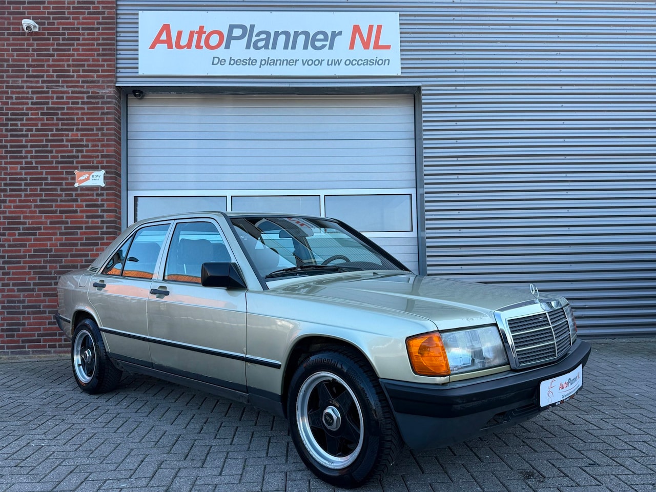 Mercedes-Benz 190-serie - 2.0! Belastingvrij! Schuifdak! - AutoWereld.nl