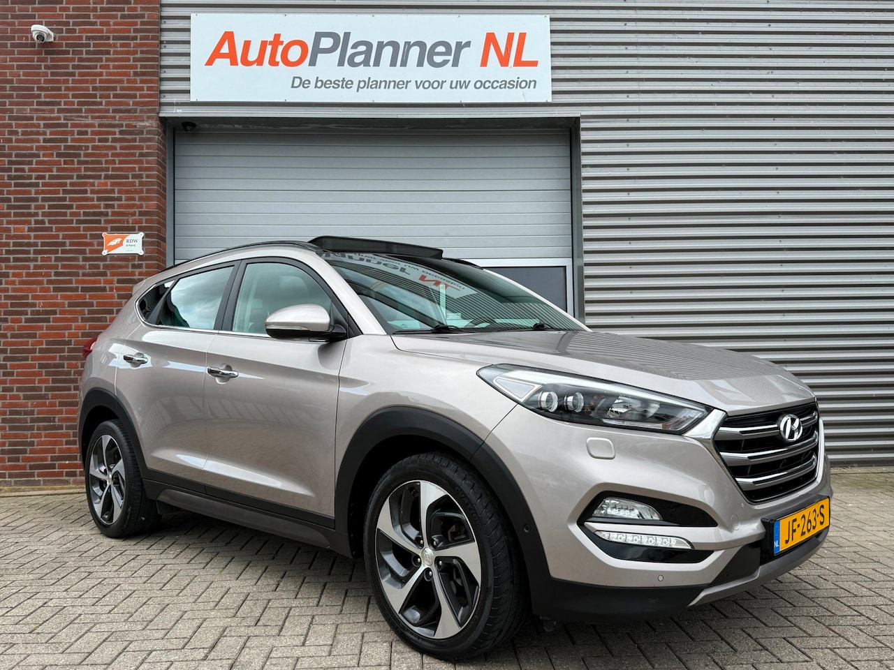 Hyundai Tucson - 1.6 T-GDi Premium 4WD! Camera! Leder! Pano! - AutoWereld.nl