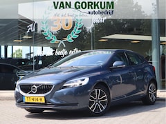 Volvo V40 - 2.0 T2 Momentum Navi /Stoelverw / Trekhaak / Climate / Handgesch Goed onderhouden