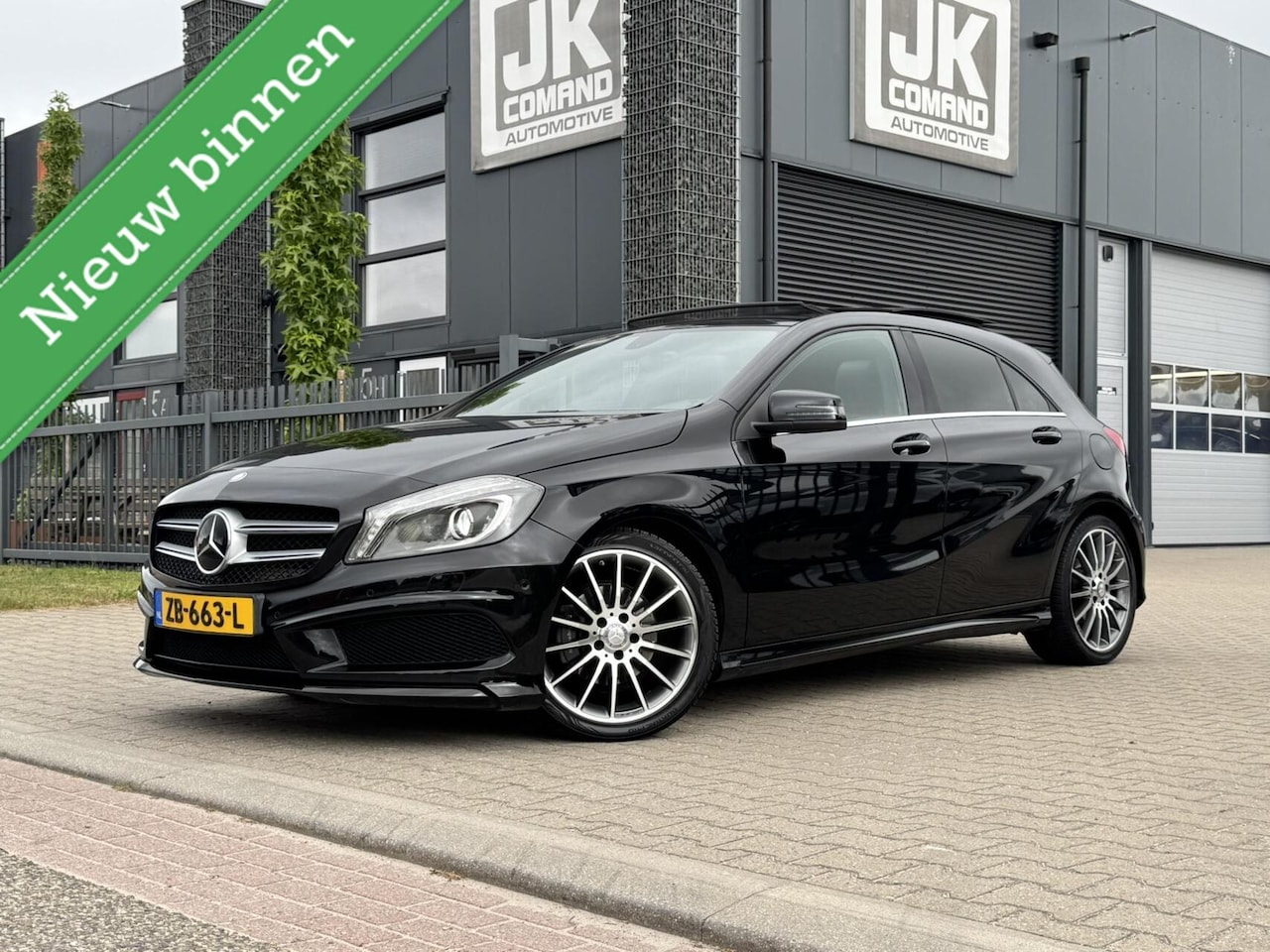 Mercedes-Benz A-klasse - 180 Prestige AMG | Pano | Xenon | Stoelverwarming - AutoWereld.nl