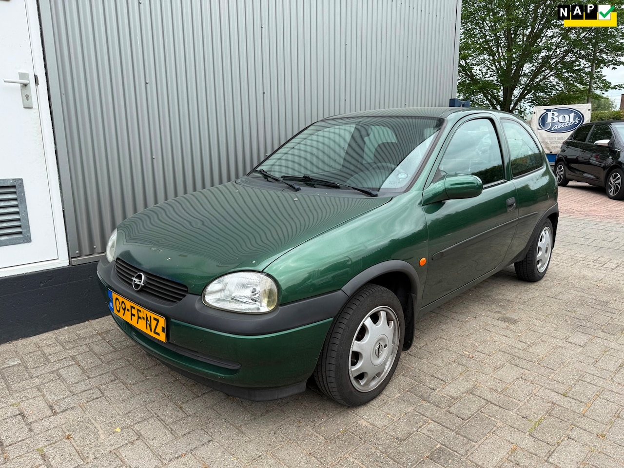 Opel Corsa - 1.2i-16V Onyx 1.2i-16V Onyx - AutoWereld.nl
