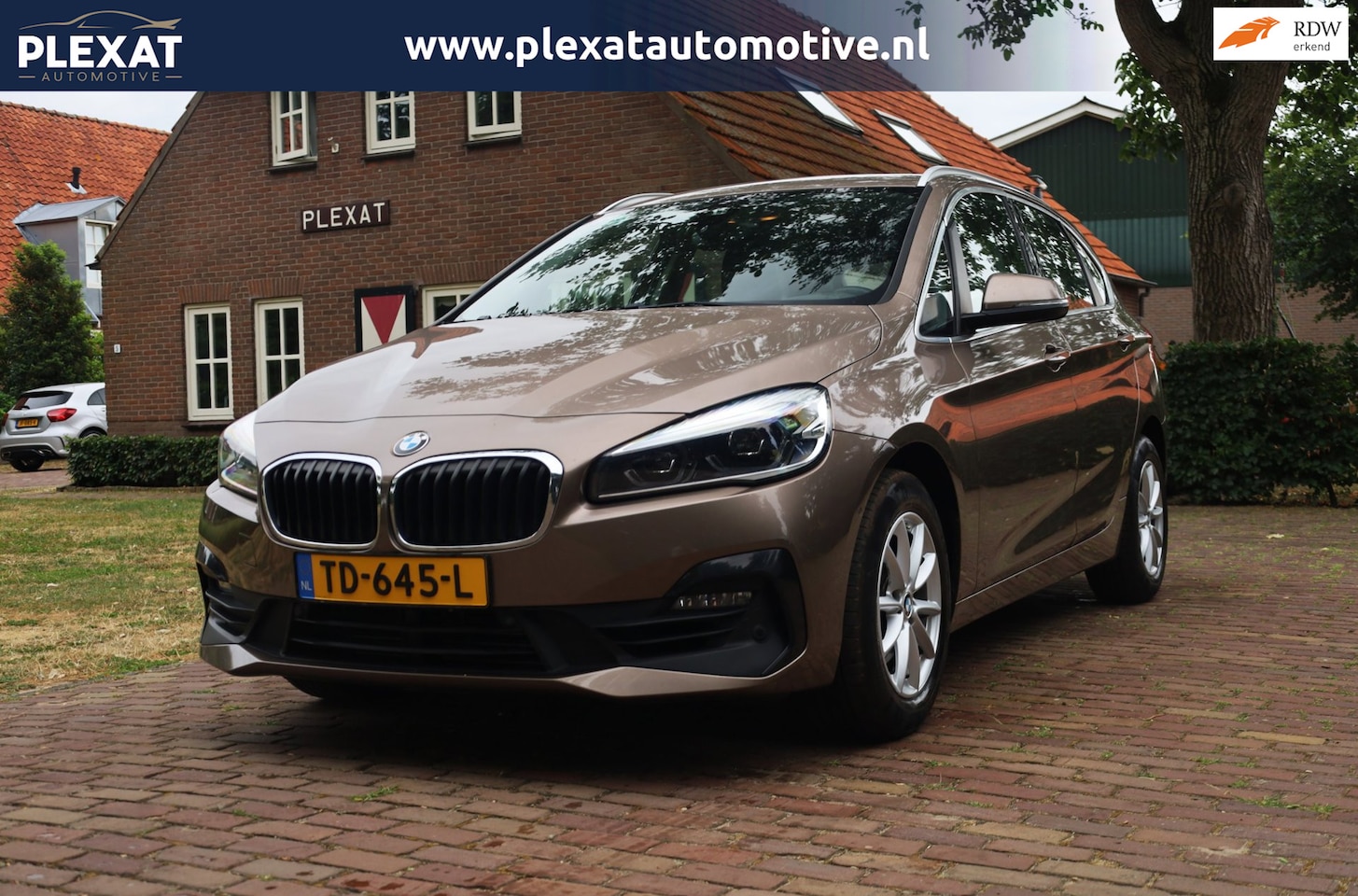 BMW 2-serie Active Tourer - 218i Executive Launch Edition Aut. | Facelift | Sportstoelen | Full Led | Camera | Trekhaa - AutoWereld.nl