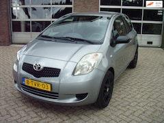 Toyota Yaris - 1.0 VVTi