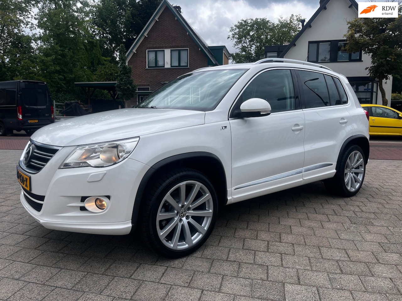 Volkswagen Tiguan - 1.4 TSI R Line Ecc Trekh LM19 Isofix NW APK Nav Cruise - AutoWereld.nl