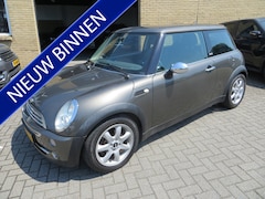 MINI 3-Deurs - 1.6 PARK LANE-AUTOMAAT-NAVI-LEER-YOUNGTIMER
