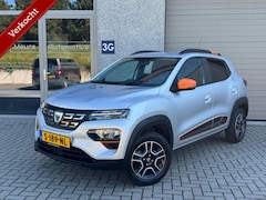 Dacia Spring - Comfort Plus (Orange Pack) 27 kWh DC Lader/Navi/Camera/All season banden/CarPlay