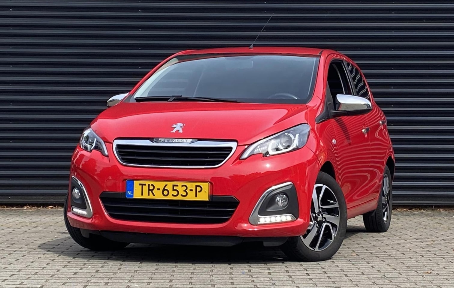Peugeot 108 - 1.0 e-VTi Allure | Airconditioning | Apple carplay/Android | Cruise control | Lichtmetalen - AutoWereld.nl