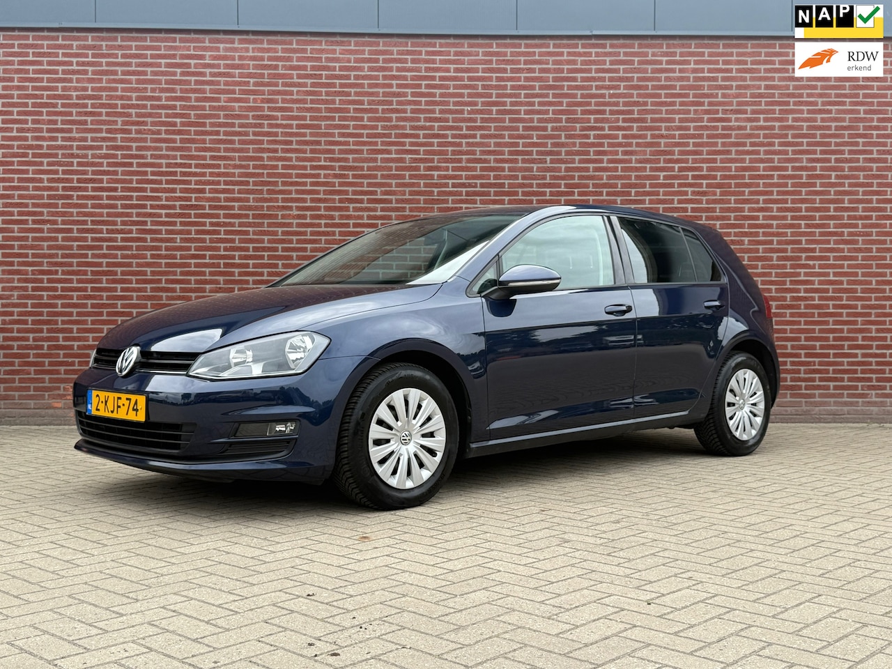 Volkswagen Golf - 1.2 TSI Trendline / NAP / Airco / Cruise / Navigatie - AutoWereld.nl