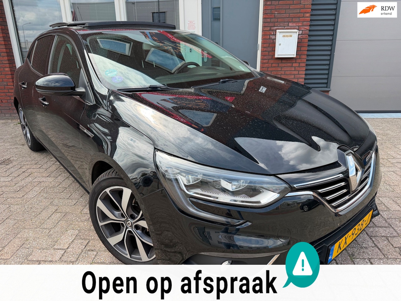 Renault Mégane - 1.2 TCe Bose / Pano / Leder / Navi / PDC / Head-Up / DAB - AutoWereld.nl