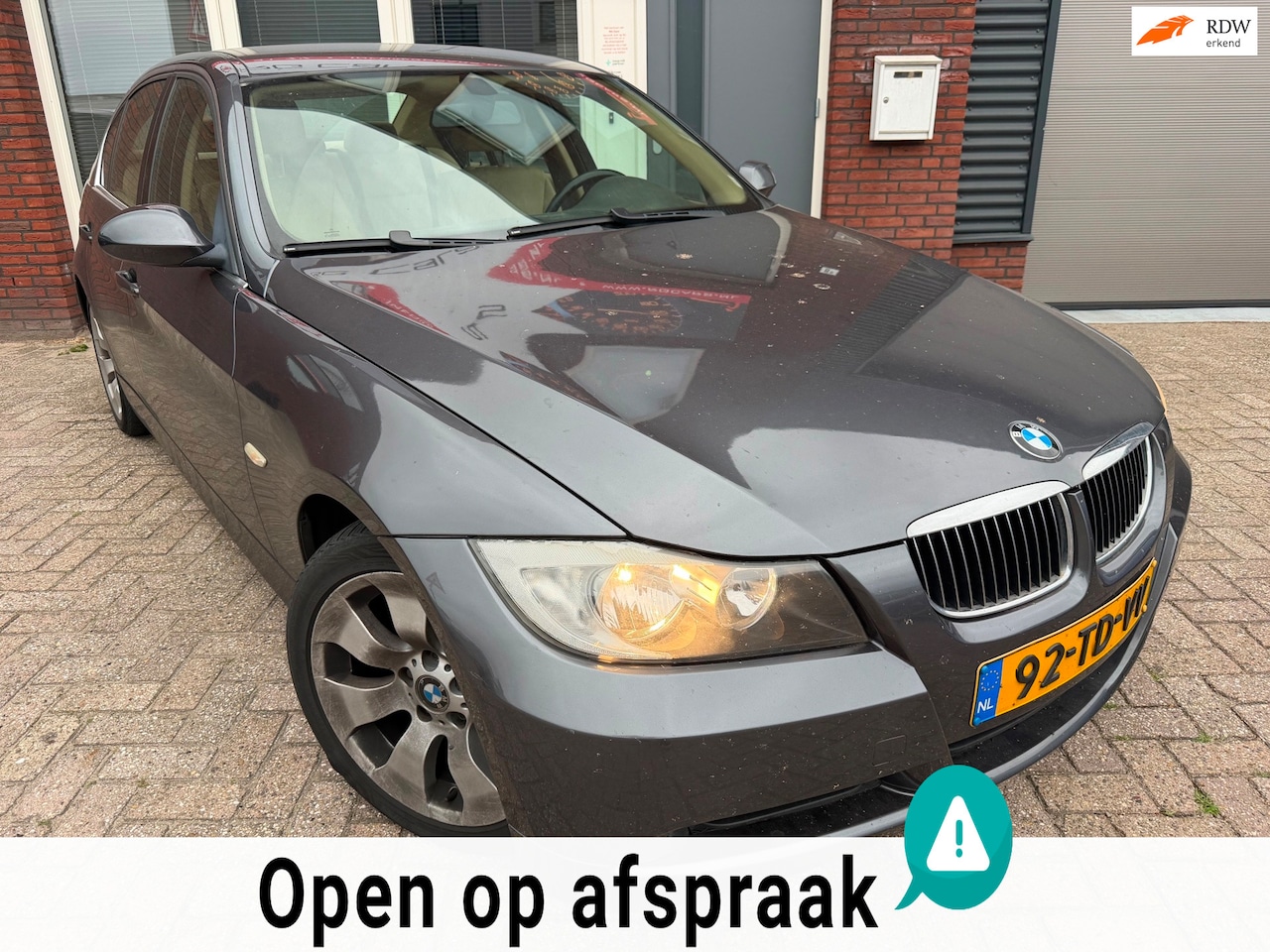 BMW 3-serie - 318i / Airco / Leder / NAP - AutoWereld.nl