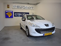Peugeot 206 - 1.4 VTI 5 deurs Urban Move 33.000 Km. Uniek 1e eig. 75 Pk