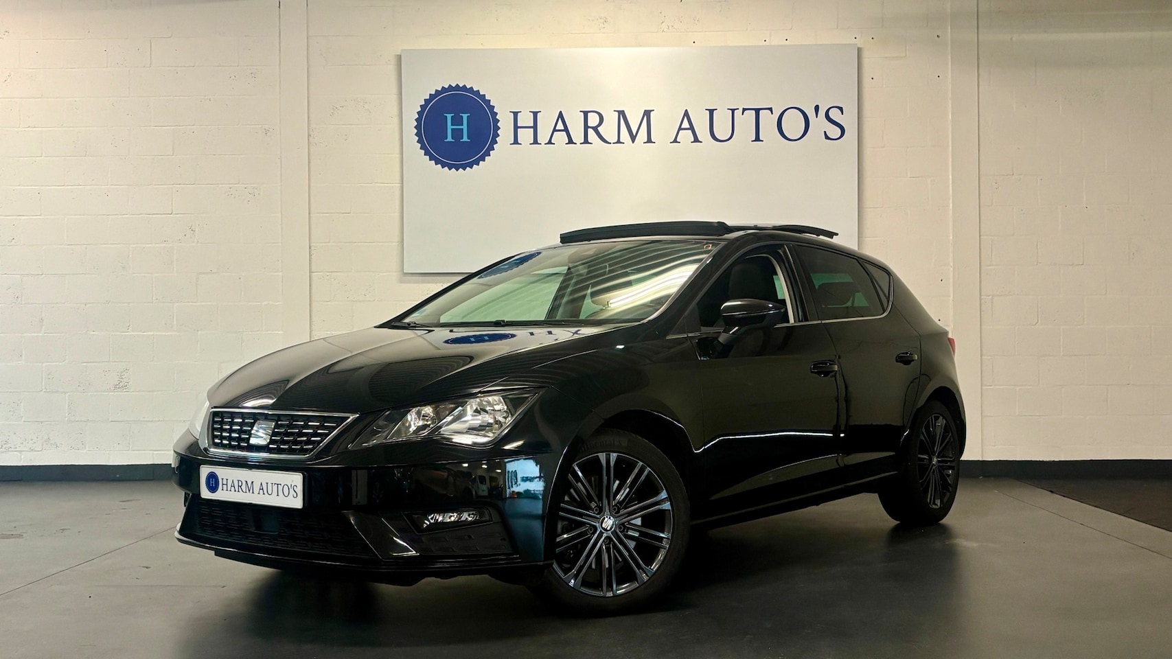 SEAT Leon - 2.0 TSI Xcellence 190pk DSG Pano / Navi / Virtual Cockpit / PDC - AutoWereld.nl