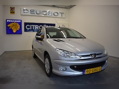 Peugeot 206 - 1.4 Generation 5 deurs 28.000 Km. Uniek 1e eig. 75 Pk
